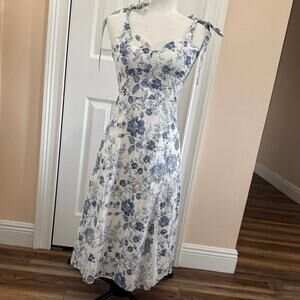 Audrey Parks Francesca’s XS cotton blue floral sleeveless tie straps sleeveless